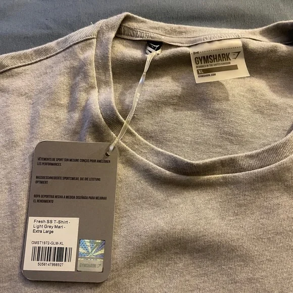 GYMSHARK T-shirt - Picture 2 of 2